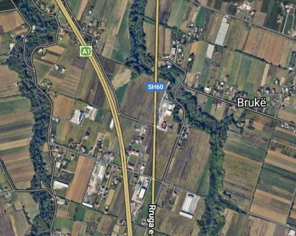 Toke ne shitje prane Autostrades Kashar Thumane