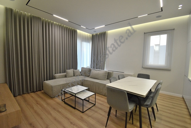 Apartament 3+1 me oborr me qira tek Residenca Green Valley ne Tirane