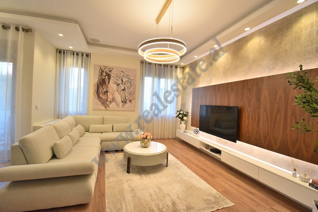 Apartament 2+1 modern me qira tek Residenca Park Gate ne Tirane
