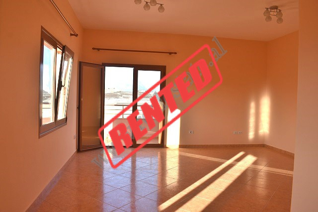 Apartament 3+1 me qira prane fushes se Ali Demit ne Tirane