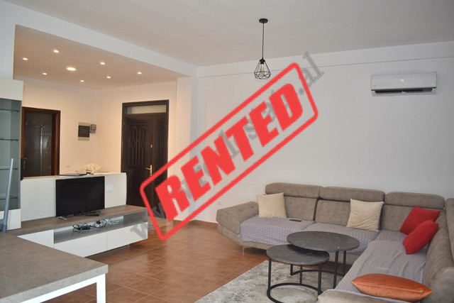 Apartament 3+1 per qira prane Fakultetit Ekonomik ne Tirane