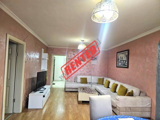 Apartament 3+1 me qira ne zonen e Laprakes ne Tirane