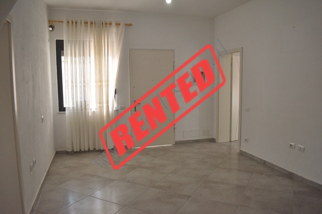 Apartament 3+1 me qira prane Unazes se Madhe ne Tirane