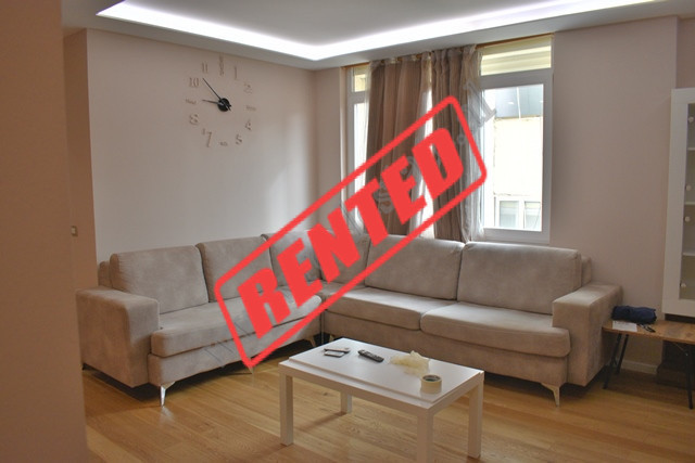 Apartament 3+1 me qira prane Pazarit te Ri ne Tirane
