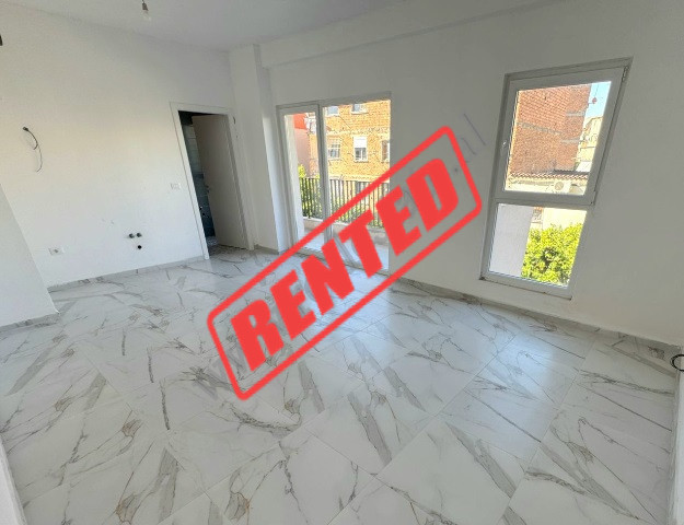 Ambient zyre me qira tek Kompleksi Aura ne Tirane